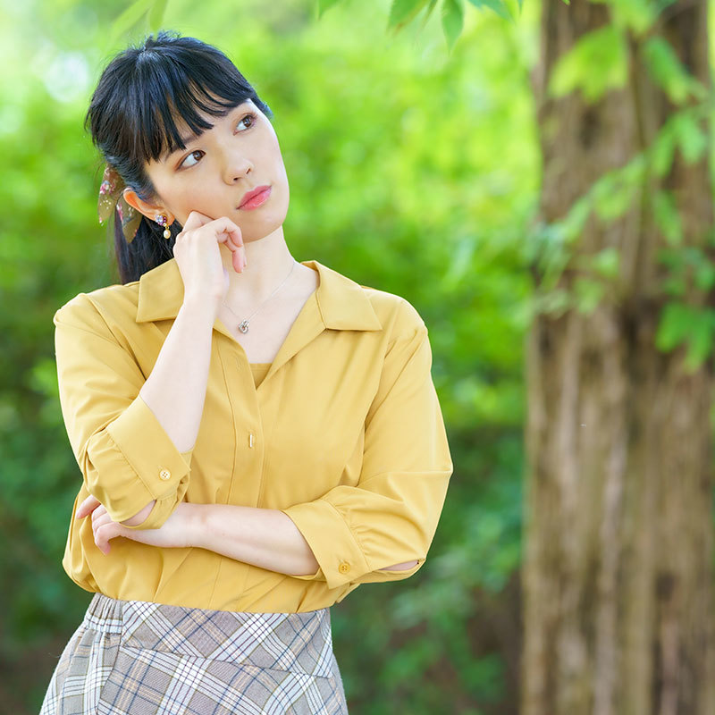 明るいイエローを身にまとう方法（派手すぎない春コーデ）